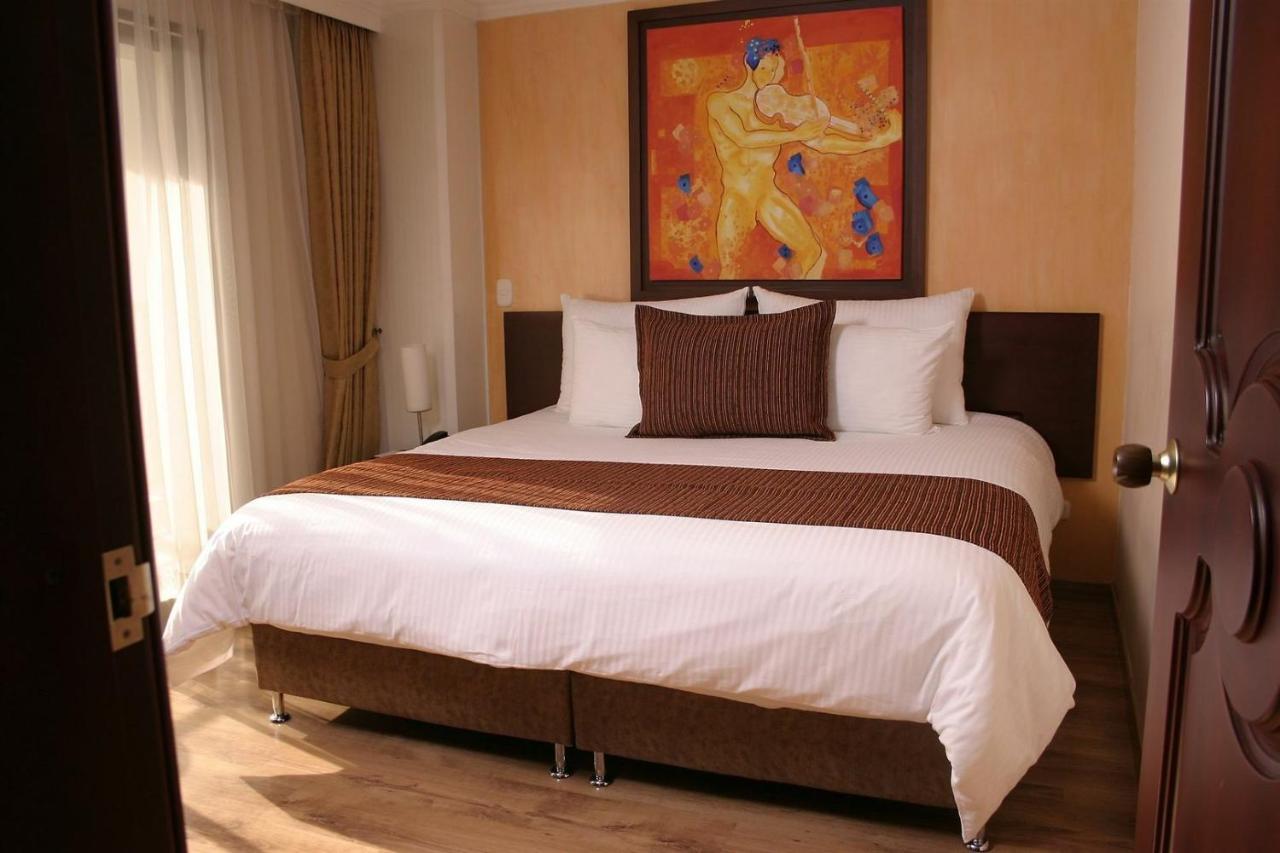 Hotel Luxor Pereira Exteriör bild