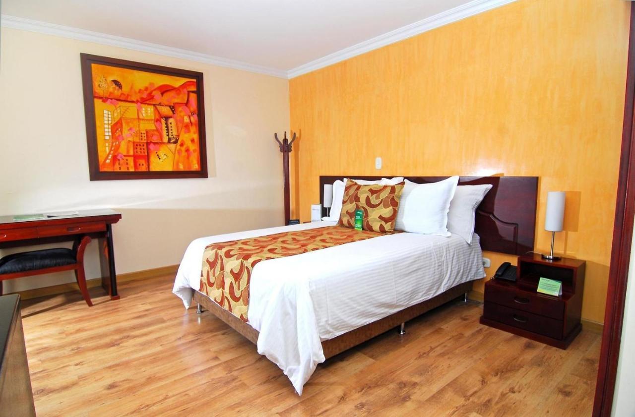 Hotel Luxor Pereira Exteriör bild