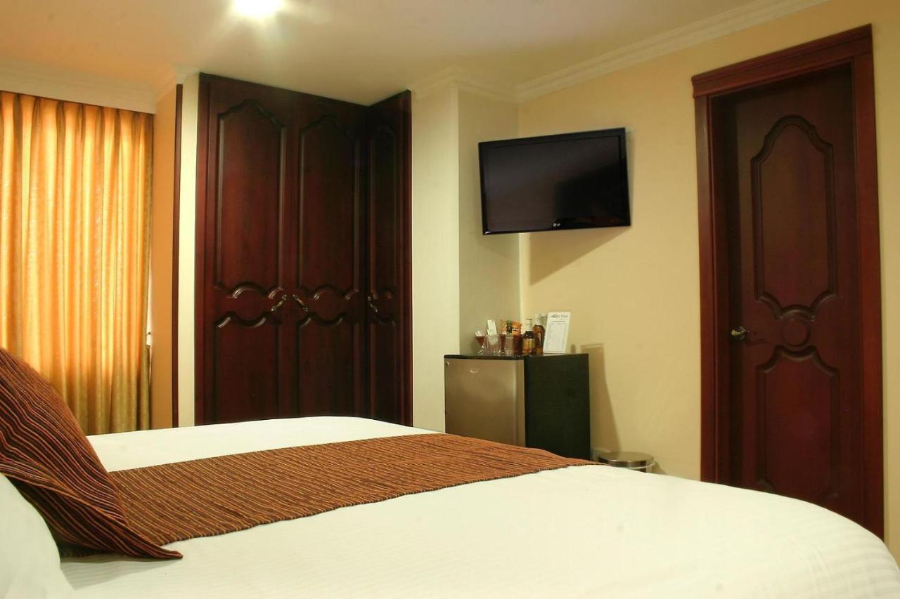 Hotel Luxor Pereira Exteriör bild
