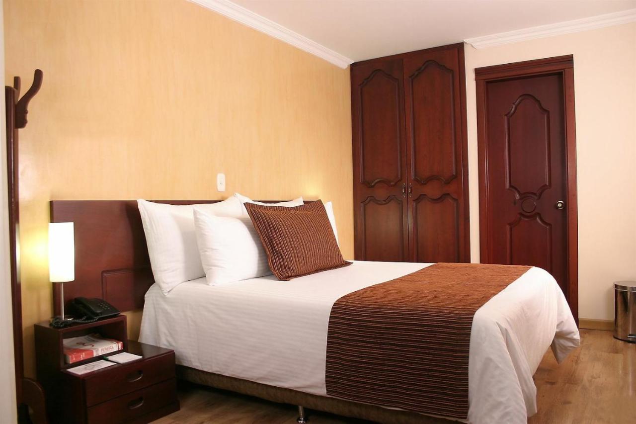 Hotel Luxor Pereira Exteriör bild